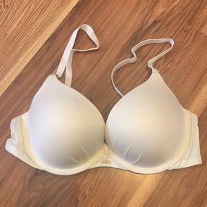 White Fabulous Push Up Bra 36C